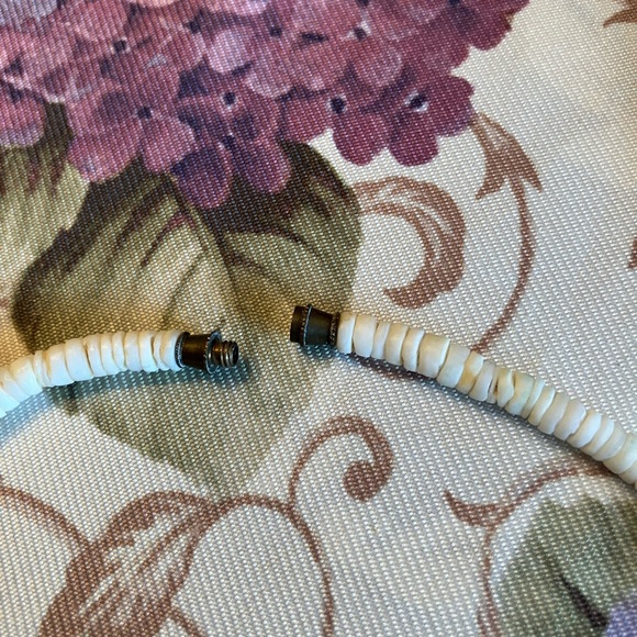 ALL CORAL WHITE AND GREEN NECKLACE 18” BARREL CLASP - Picture 14 of 17